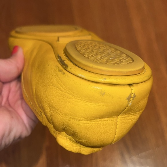 Tory Burch bright yellow ballet styled flats size 7 - Picture 16 of 16